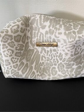 Vintage Cream Leopard Cosmetic Pouch